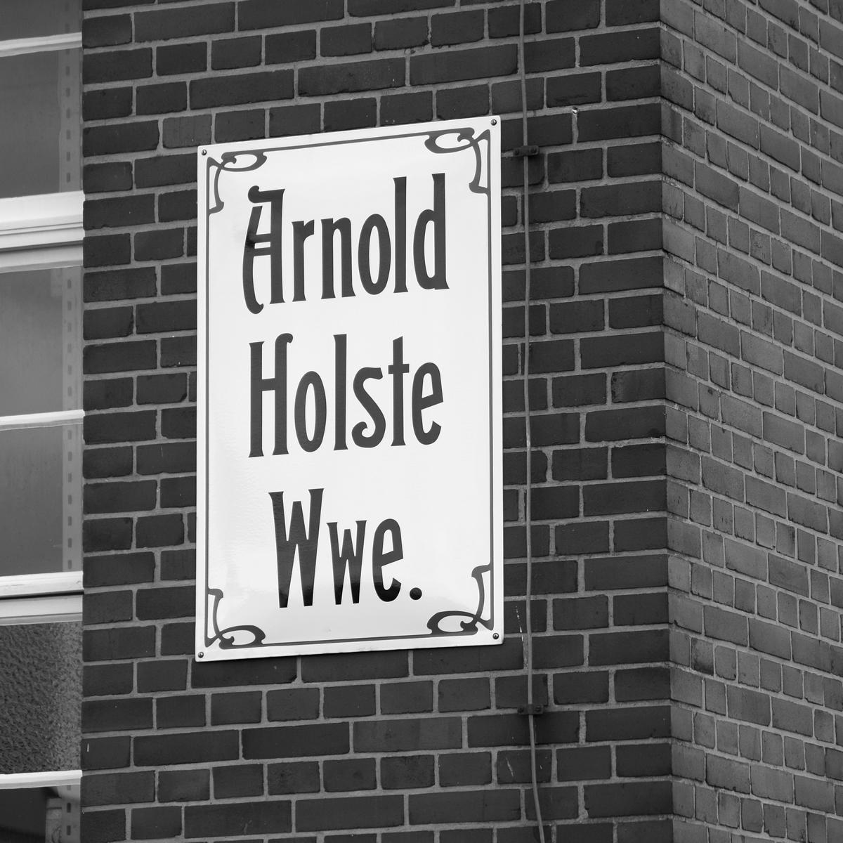 Arnold Holste